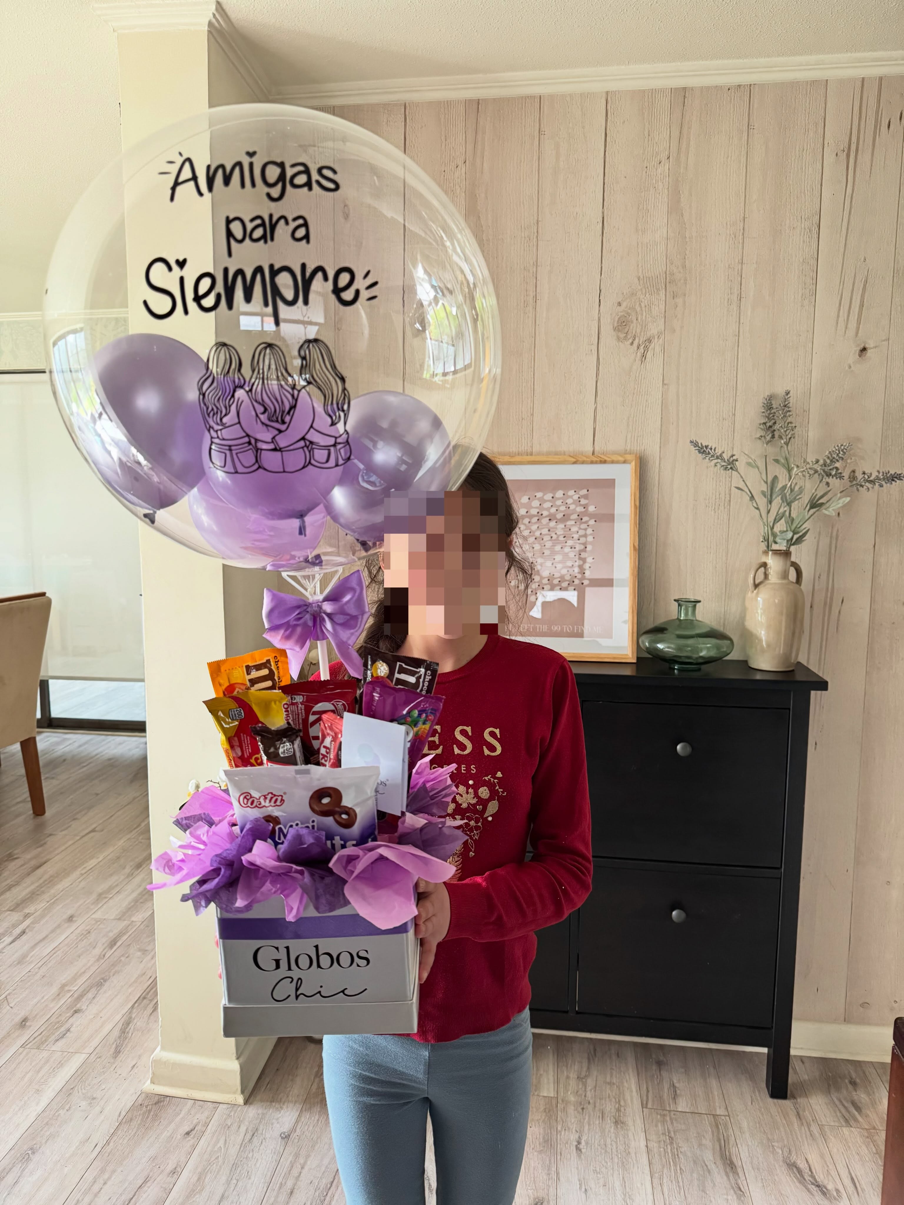✨Esta vez nos pidieron una sorpresa en tonos morados con un mensaje precioso de sus amigas: Amigas para siempre!💜 ✨Porq…